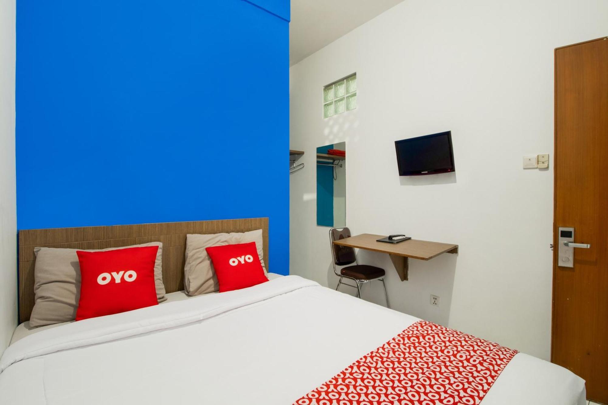 Oyo Flagship 3753 Cassa Dua Hotel Cimahi Екстер'єр фото