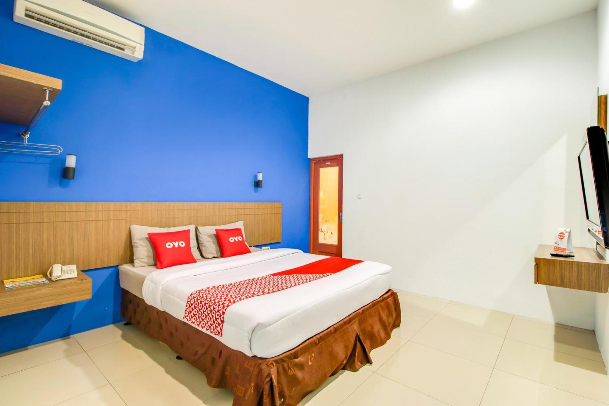 Oyo Flagship 3753 Cassa Dua Hotel Cimahi Екстер'єр фото